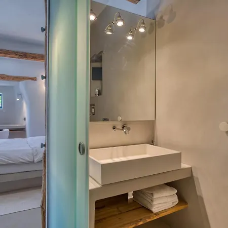 Βίλα Einzigartige In Paros Mit Jacuzzi Und Strandzugang