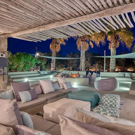 Einzigartige In Paros Mit Jacuzzi Und Strandzugang Βίλα