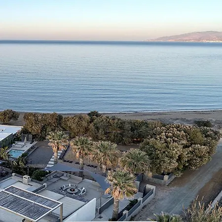 Einzigartige In Paros Mit Jacuzzi Und Strandzugang Βίλα Μώλος Πάρου