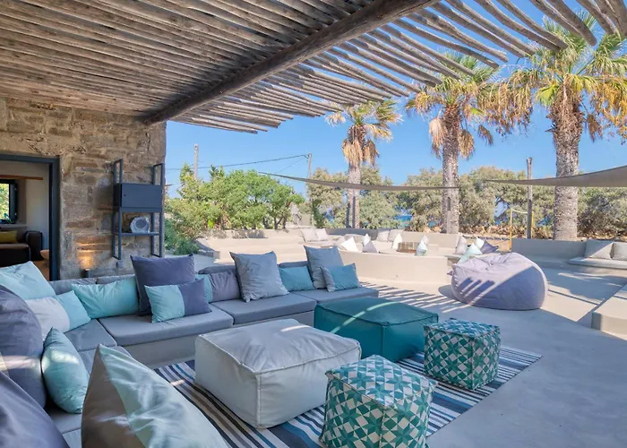 Einzigartige In Paros Mit Jacuzzi Und Strandzugang Willa