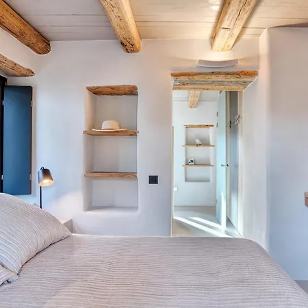 Einzigartige In Paros Mit Jacuzzi Und Strandzugang Villa *